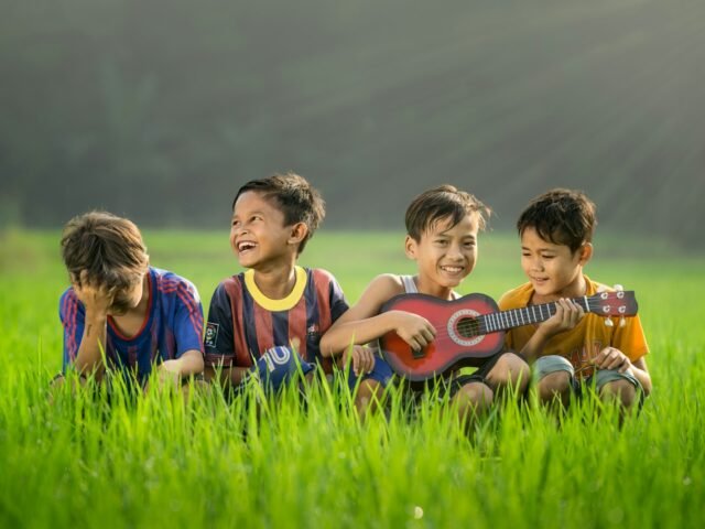 Understanding the Difference Between Local Authority Foster Caring and Private Foster Care in Australia